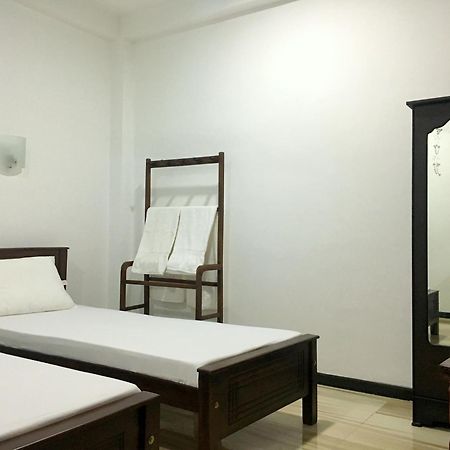 Anthony Guesthouse 히카두와 외부 사진