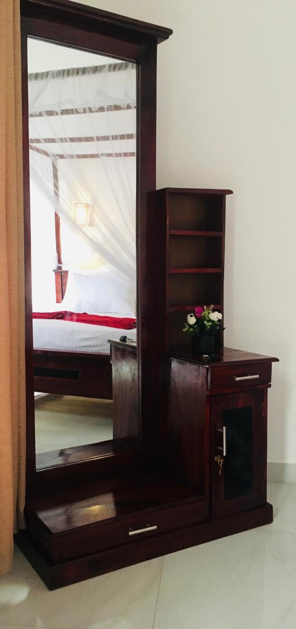 Anthony Guesthouse 히카두와 외부 사진