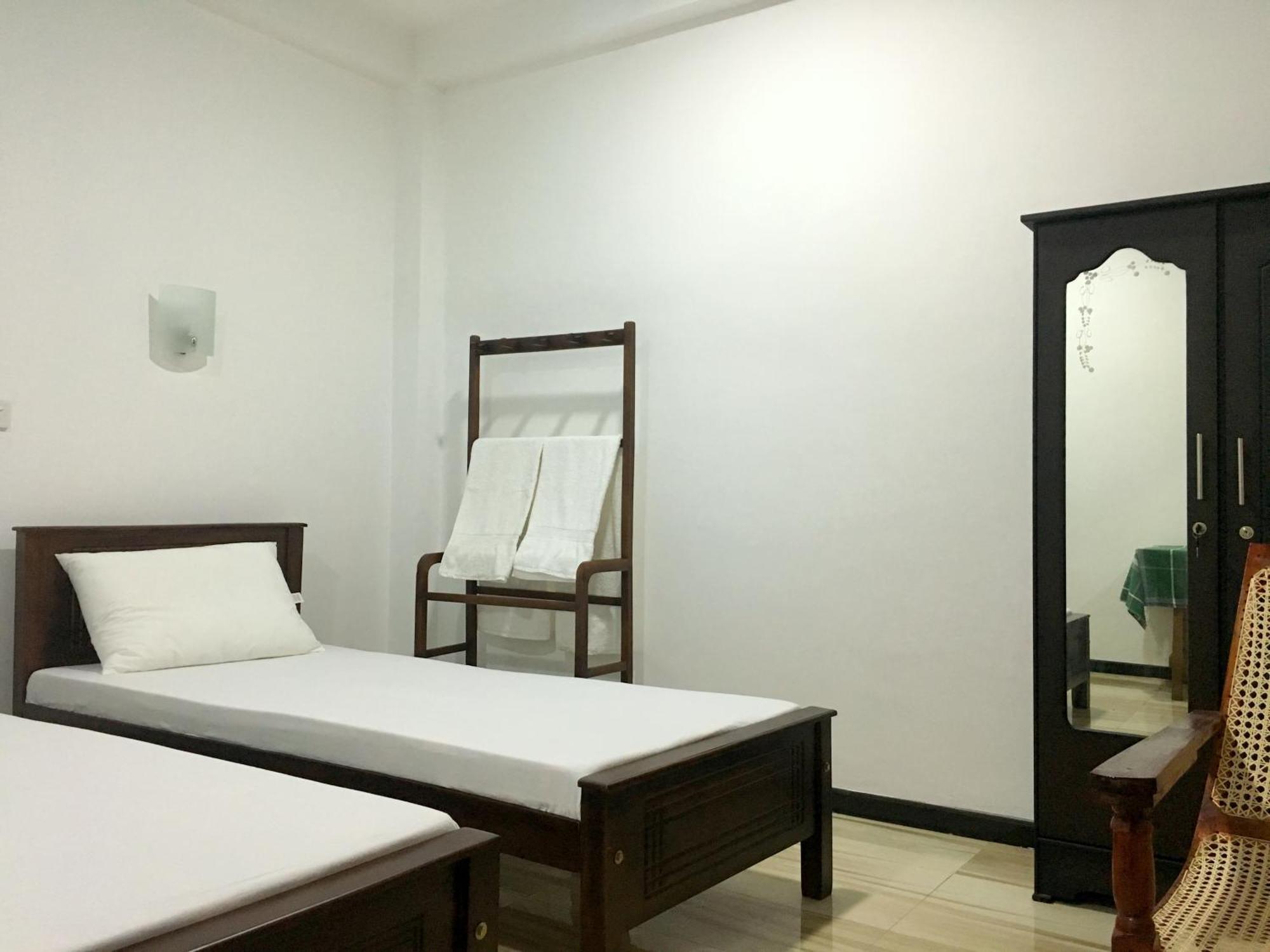 Anthony Guesthouse 히카두와 외부 사진