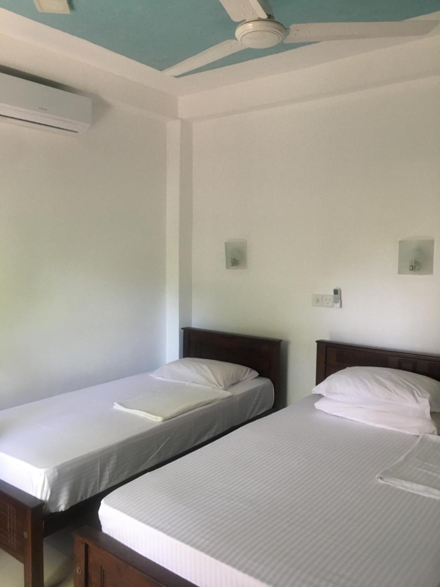 Anthony Guesthouse 히카두와 외부 사진