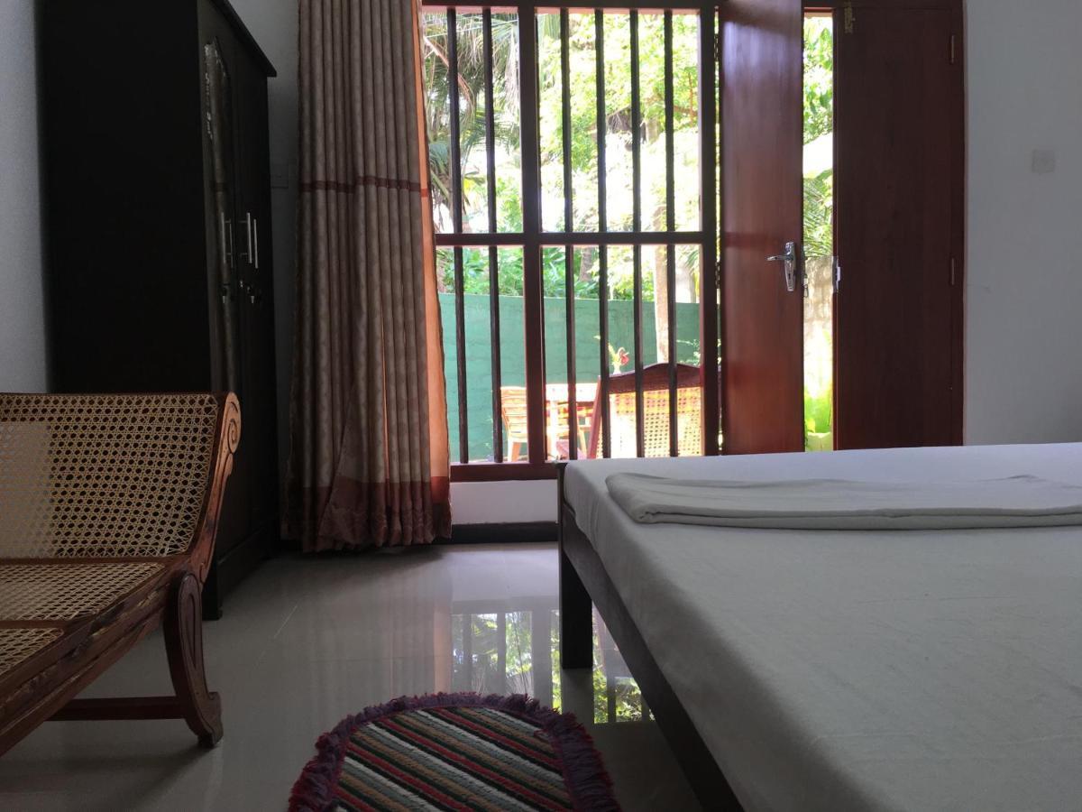 Anthony Guesthouse 히카두와 외부 사진