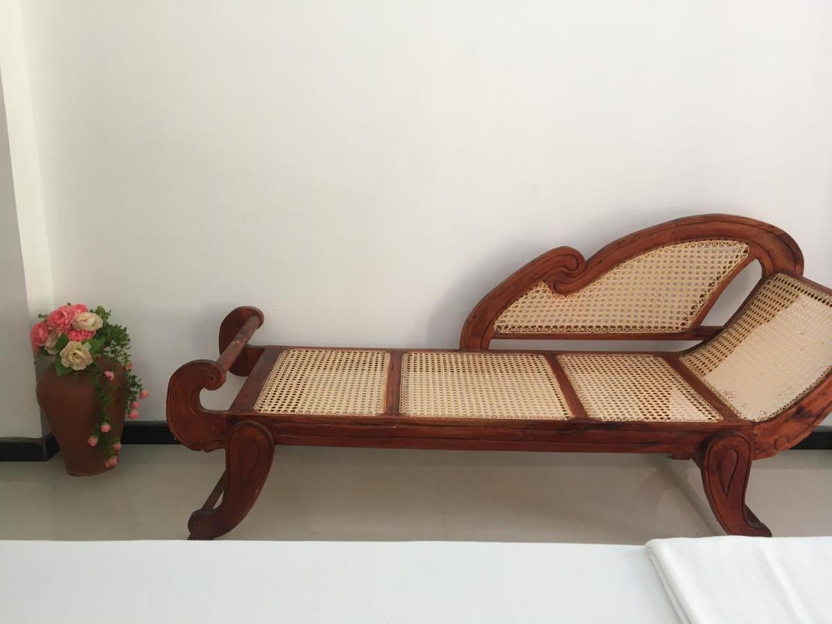 Anthony Guesthouse 히카두와 외부 사진